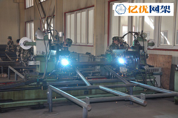 防城港螺栓球网架加工车间
